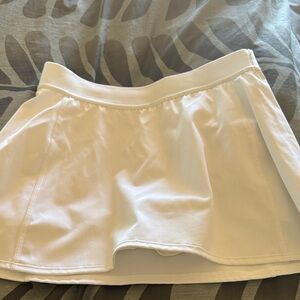 Aritzia White Skirt